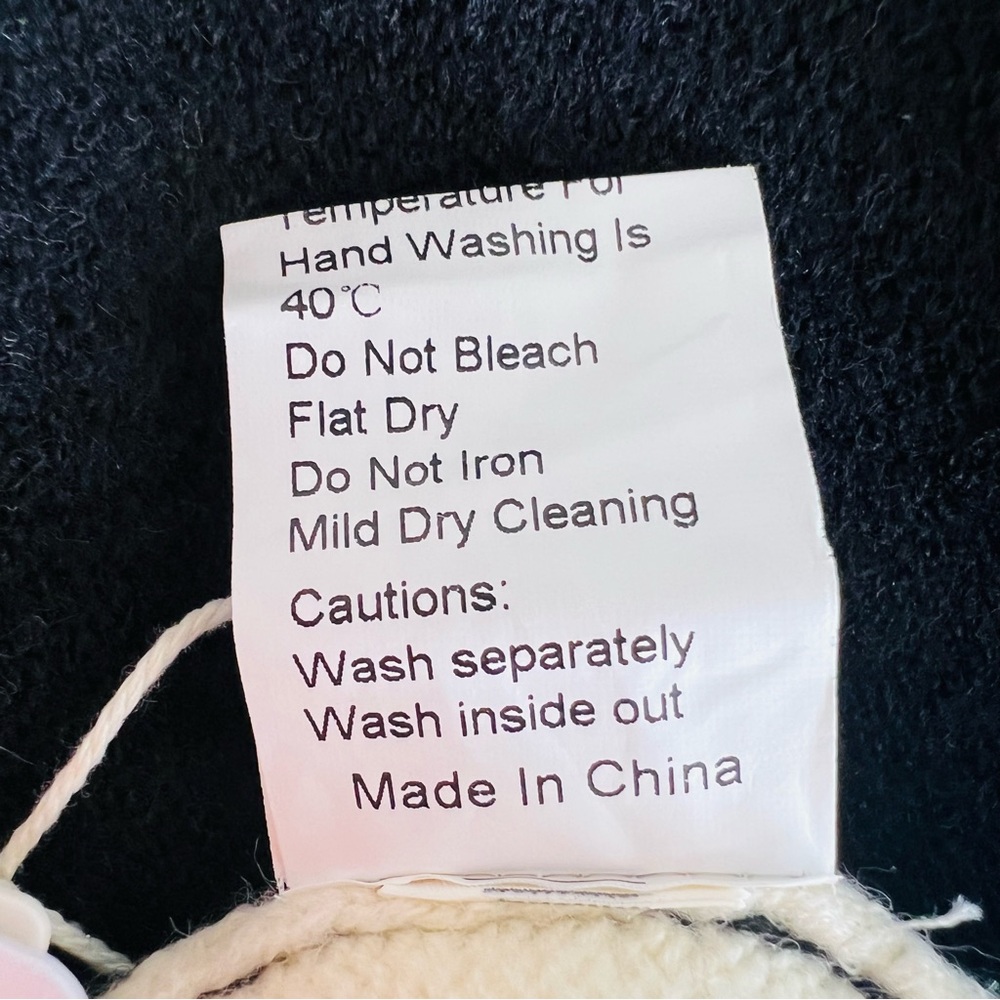 Commense Sweater Top Womens Size XS Black Ivory Relaxed Classic - Picture 14 of 15